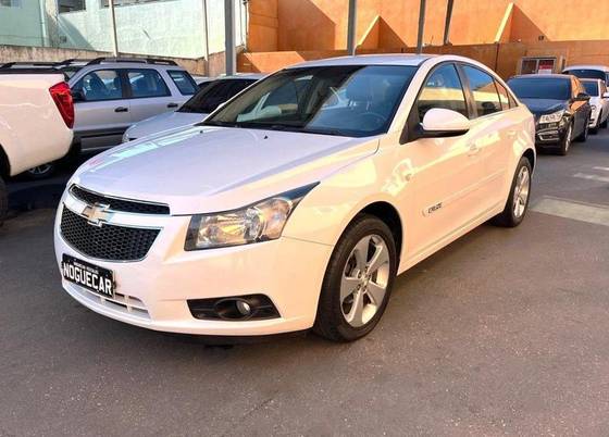 CHEVROLET CRUZE 1.8 LT 16V FLEX 4P AUTOMÁTICO CHEVROLET CRUZE 1.8 LT 16V FLEX 4P AUTOMÁTICO